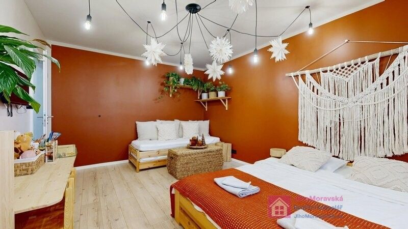 Prodej byt - Hodonín, 695 01