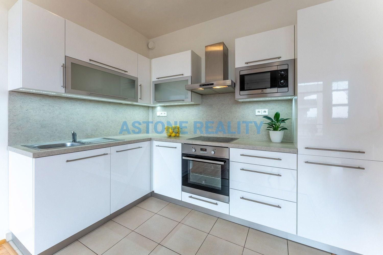 1+kk, Míšovická , Praha Zličín, 42 m² - 1