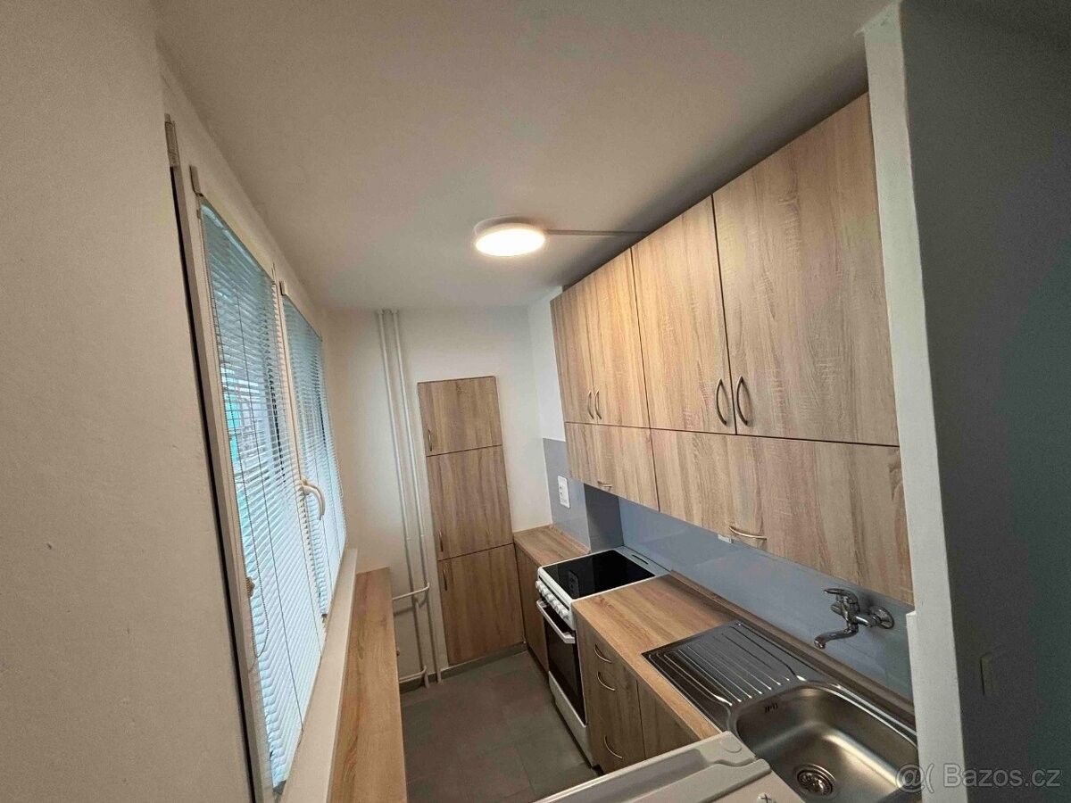 Pronájem byt - Zruč nad Sázavou, 285 22