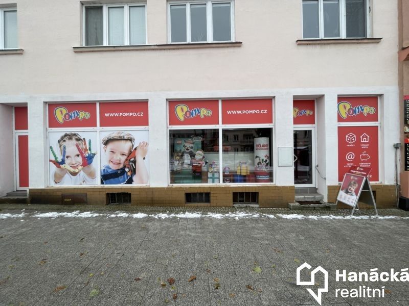 Pronájem obchodní prostory - Masarykovo nám., Bystřice pod Hostýnem, 152 m²