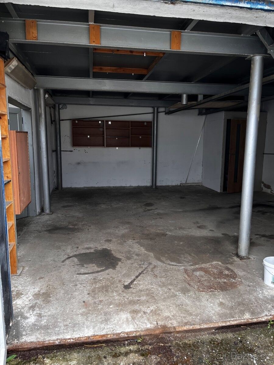 Pronájem sklad - Hodonín, 695 01