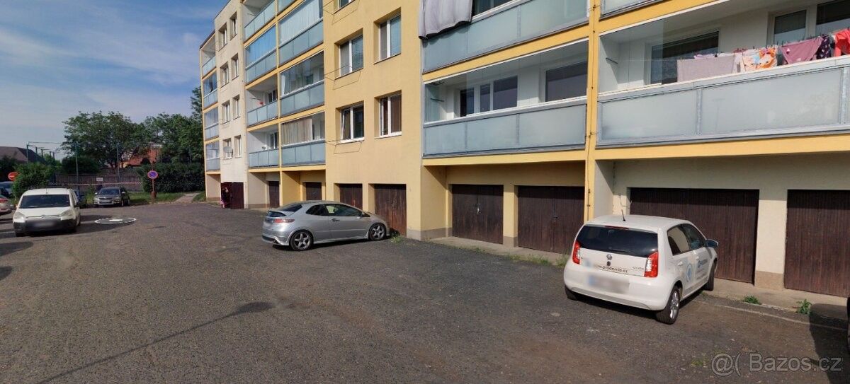 Garáže, Odolena Voda, 250 70