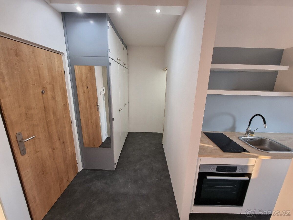 Pronájem byt - Vsetín, 755 01