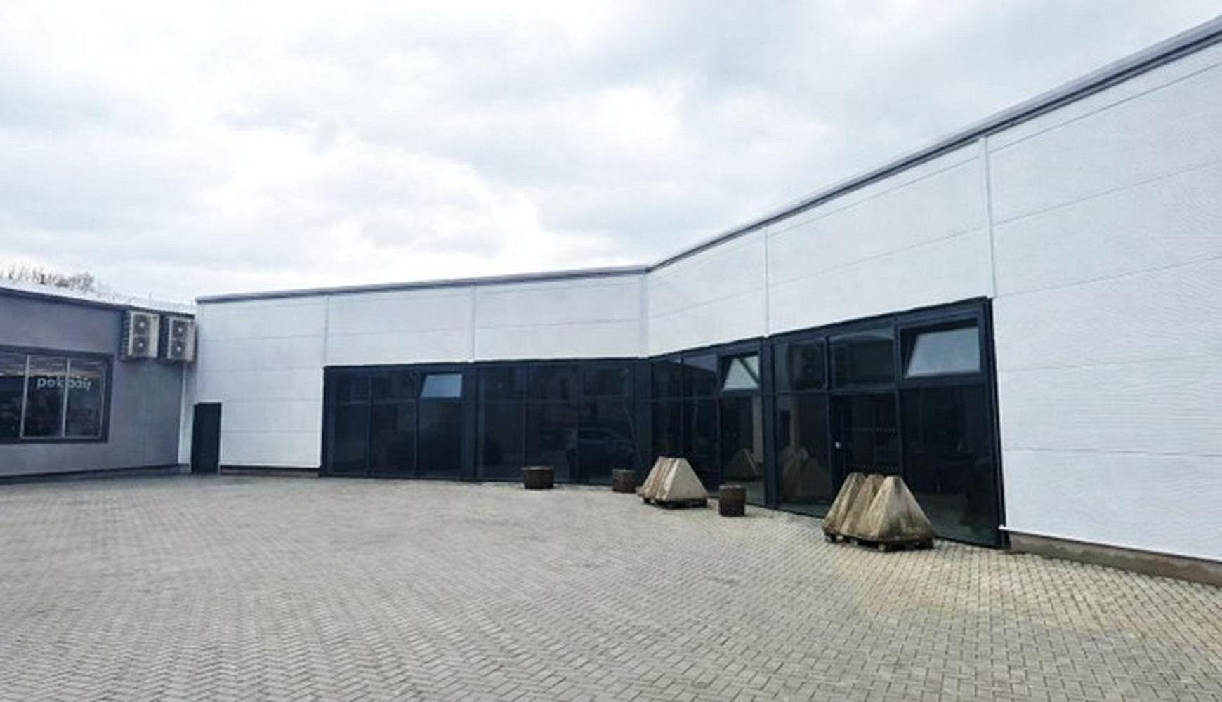 Pronájem obchodní prostory - Valašské Klobouky, okres Zlín, Zlínský kraj, 660 m² - 1