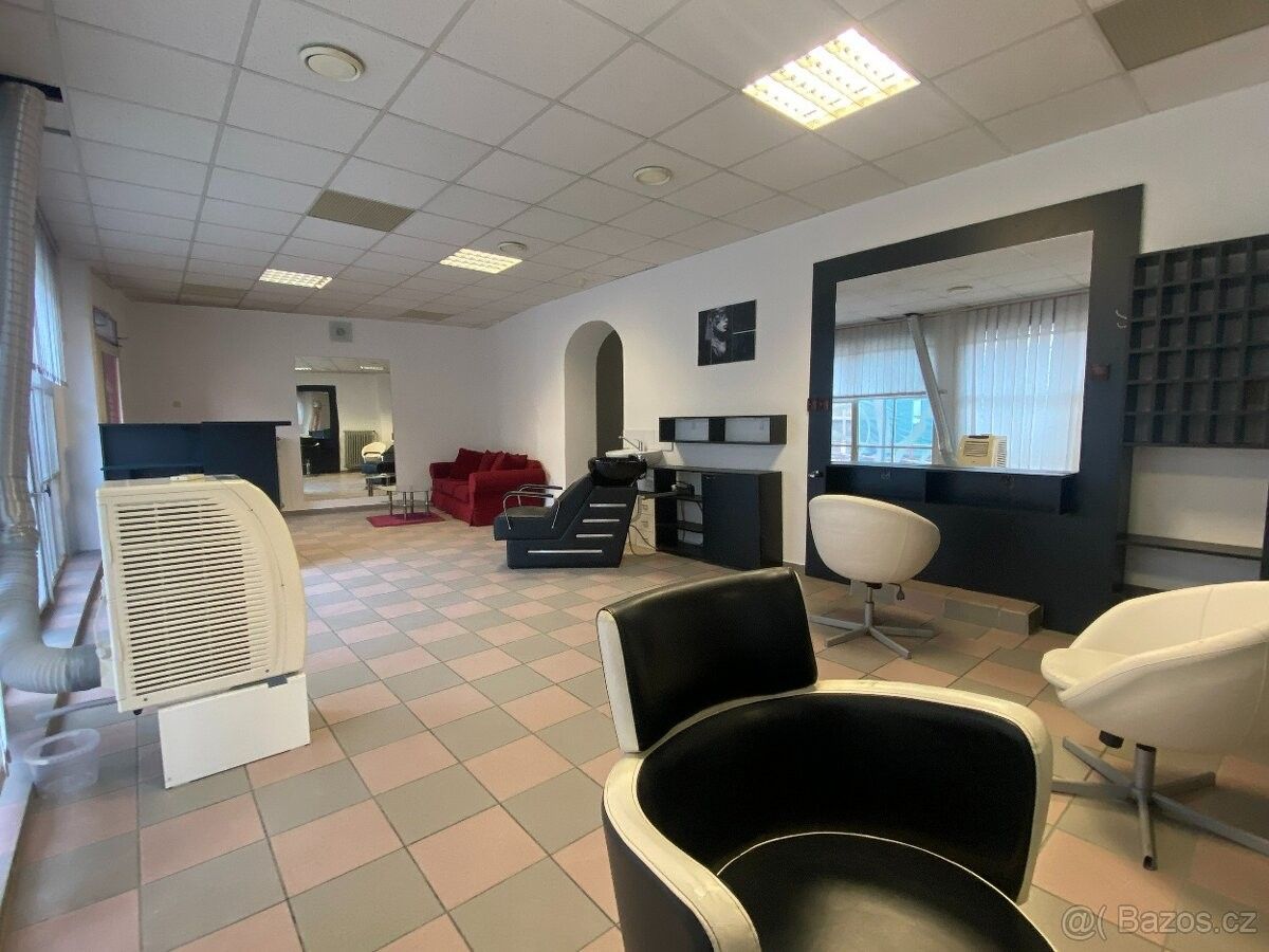 Pronájem kancelář - Kolín, 280 02