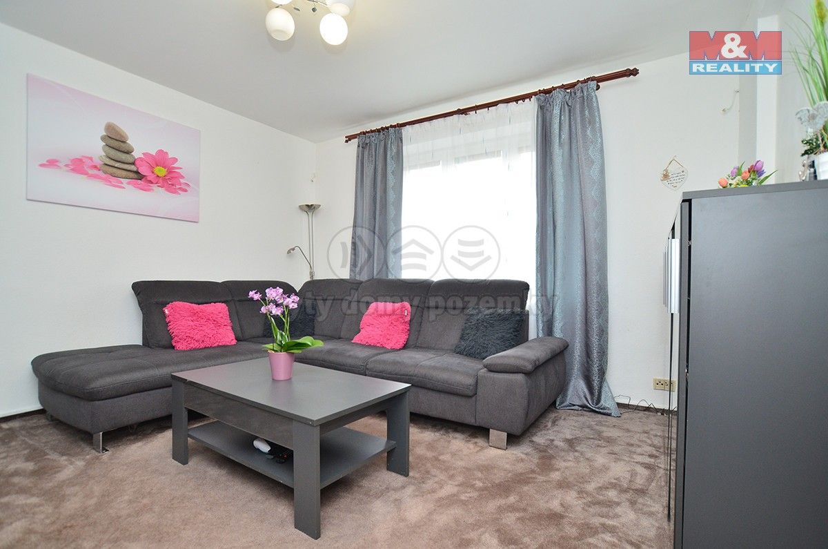 Rodinné domy, Zahradní, Hovorčovice, 135 m²