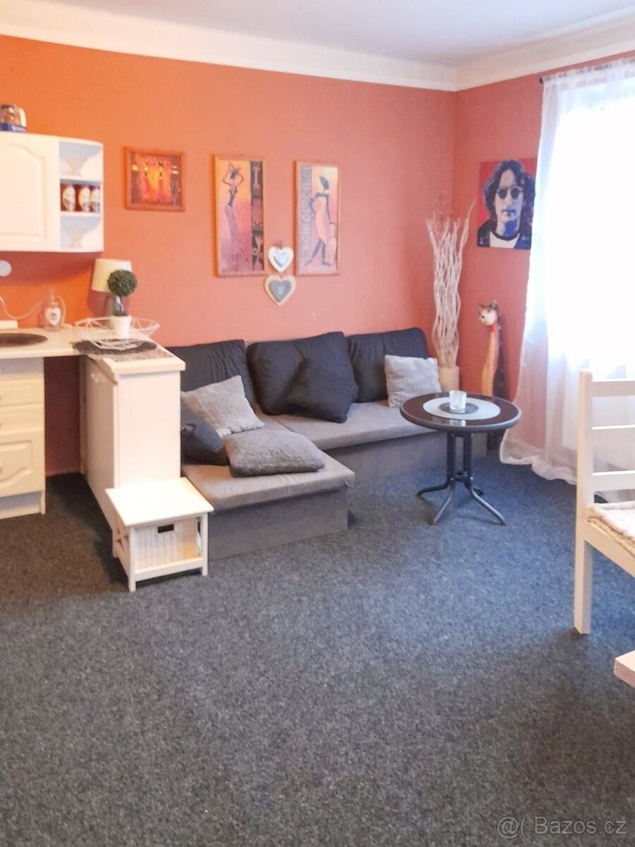 Pronájem byt - Dubá, 471 41