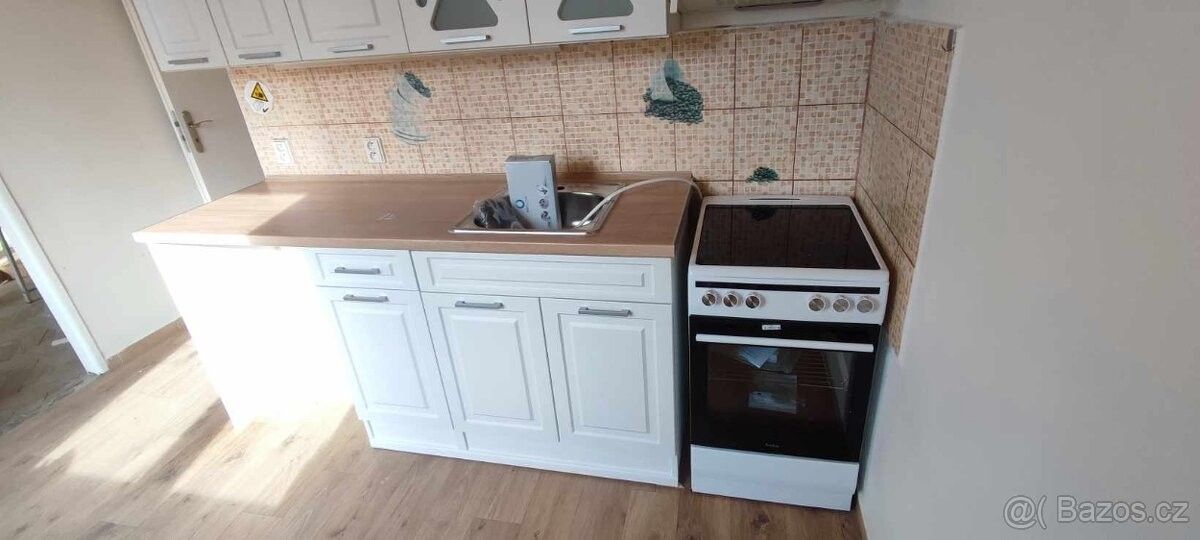 Pronájem byt - Jirkov, 431 11