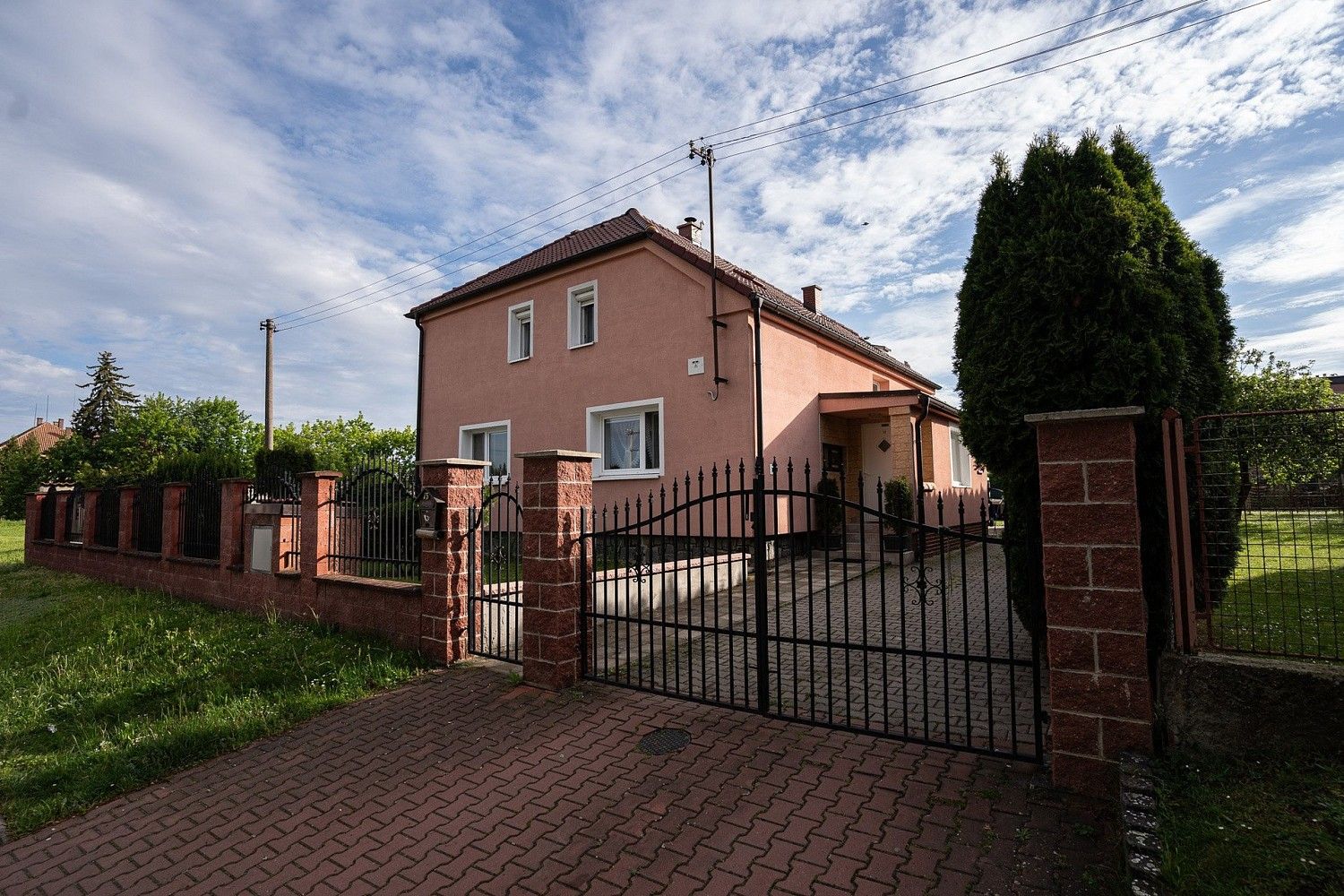 Rodinné domy, Hrochův Týnec - Stíčany, okres Chrudim, Pardubický kraj, 180 m² - 1