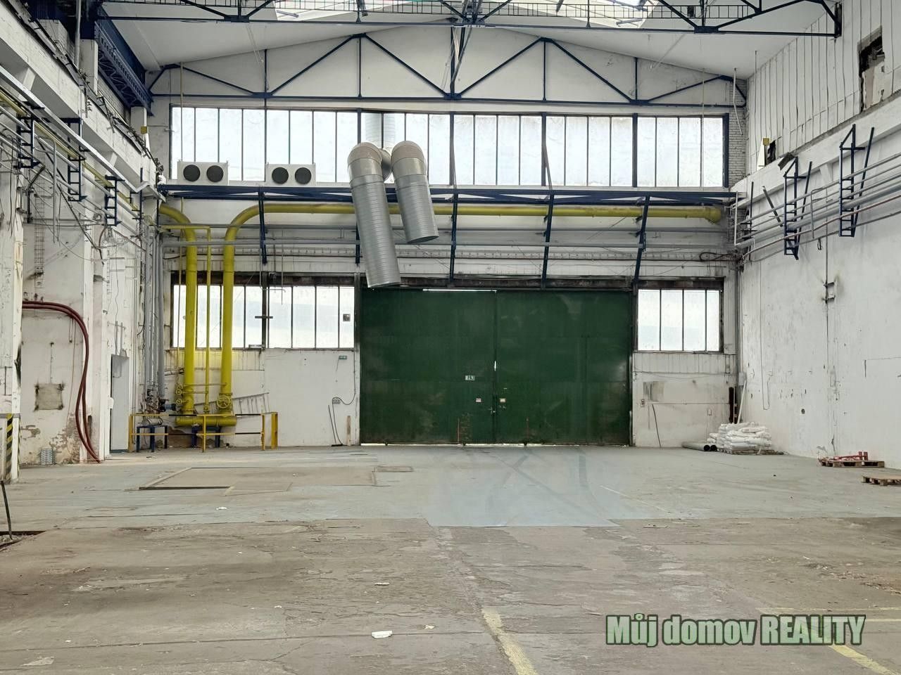 Pronájem sklad - Lisabonská, Praha, 1 500 m²