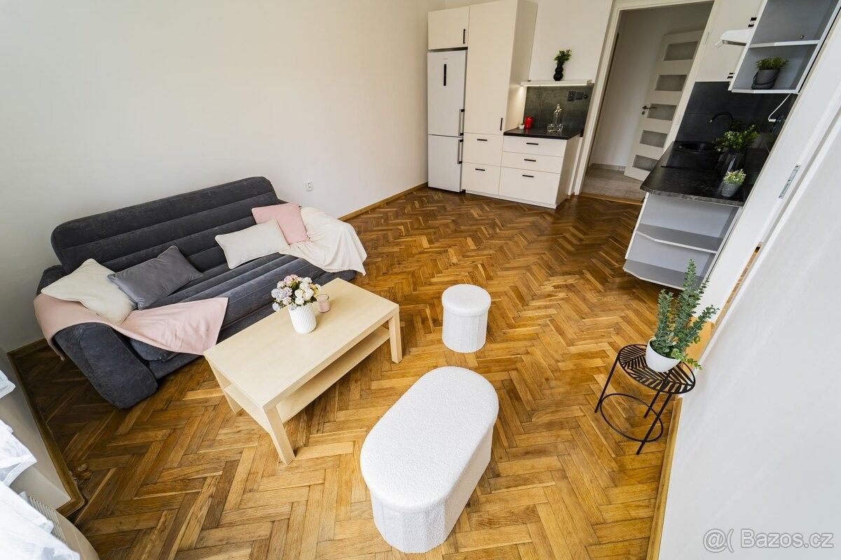 Prodej byt - Bakov nad Jizerou, 294 01