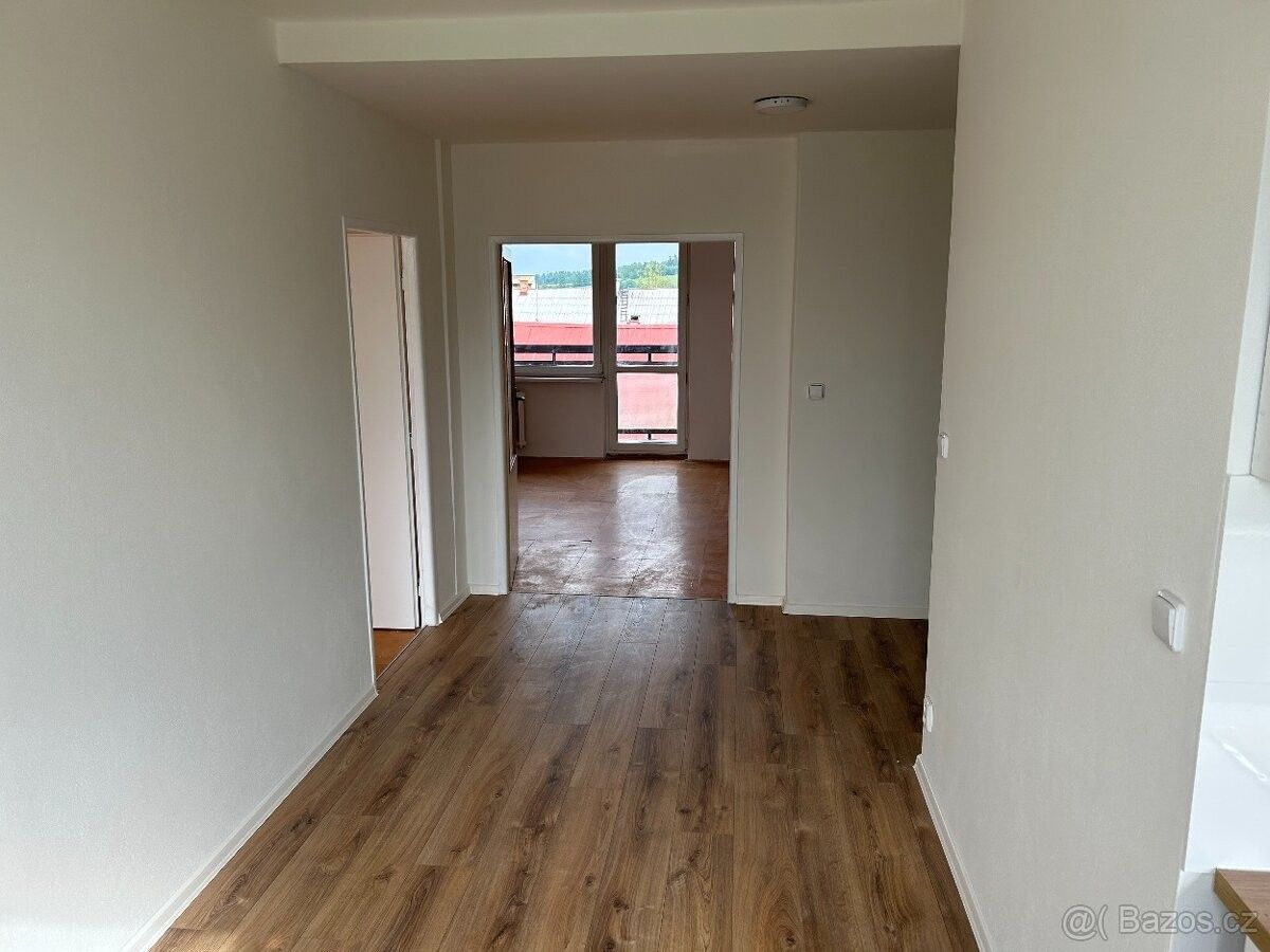 Byty, Dvorce u Bruntálu, 793 68