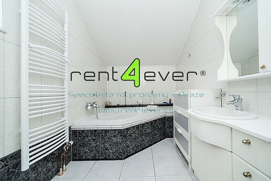 3+1, Zvíkovská, Praha 9 - Kyje, 82 m² - 2