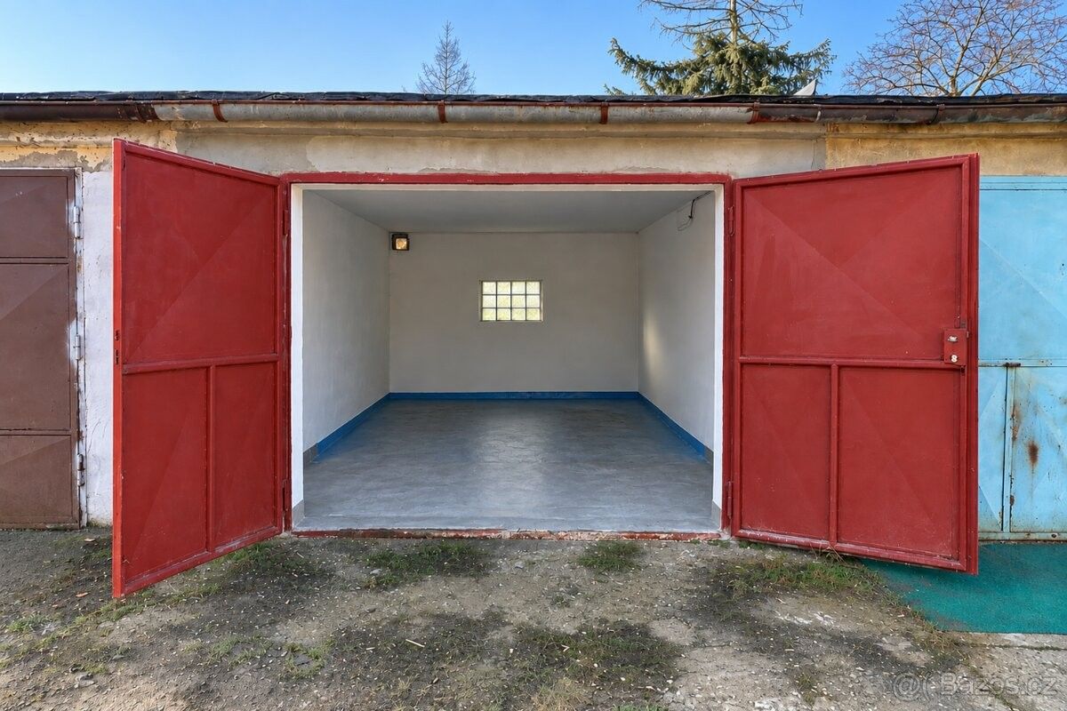 Garáže, Horní Počaply, 277 03 - 2