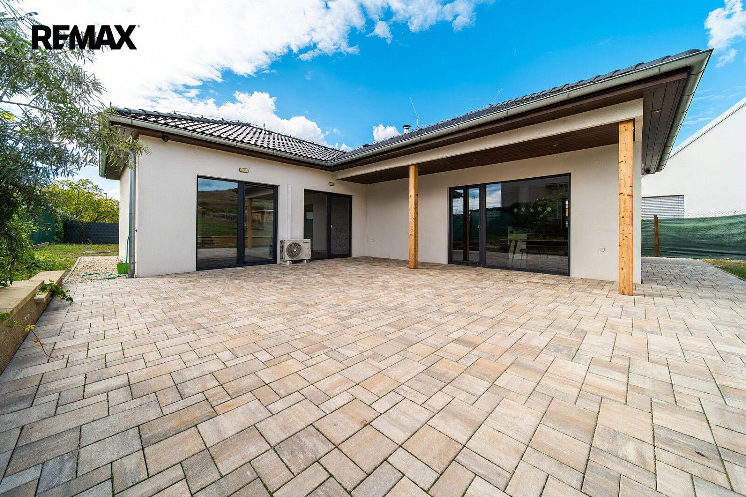 Prodej rodinný dům - U Mlýna, Pouzdřany, okres Břeclav, 99 m² - 2