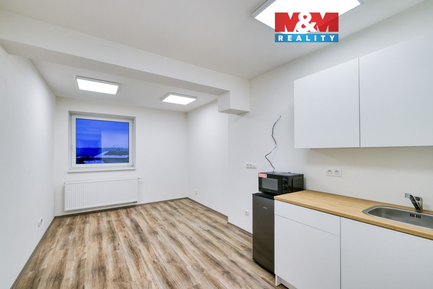 Kanceláře, Alšova, Dobřany, 56 m²