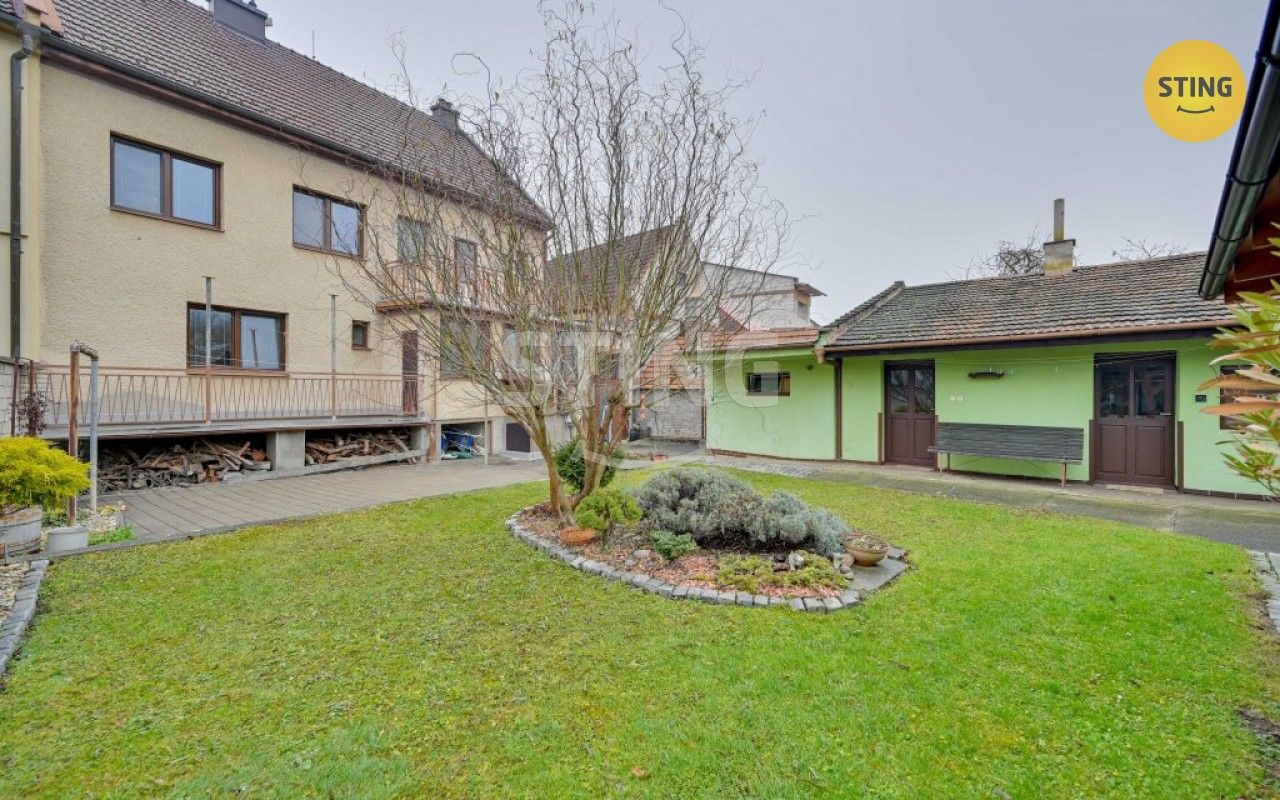 Prodej dům - Jarošov, Uherské Hradiště, 140 m²