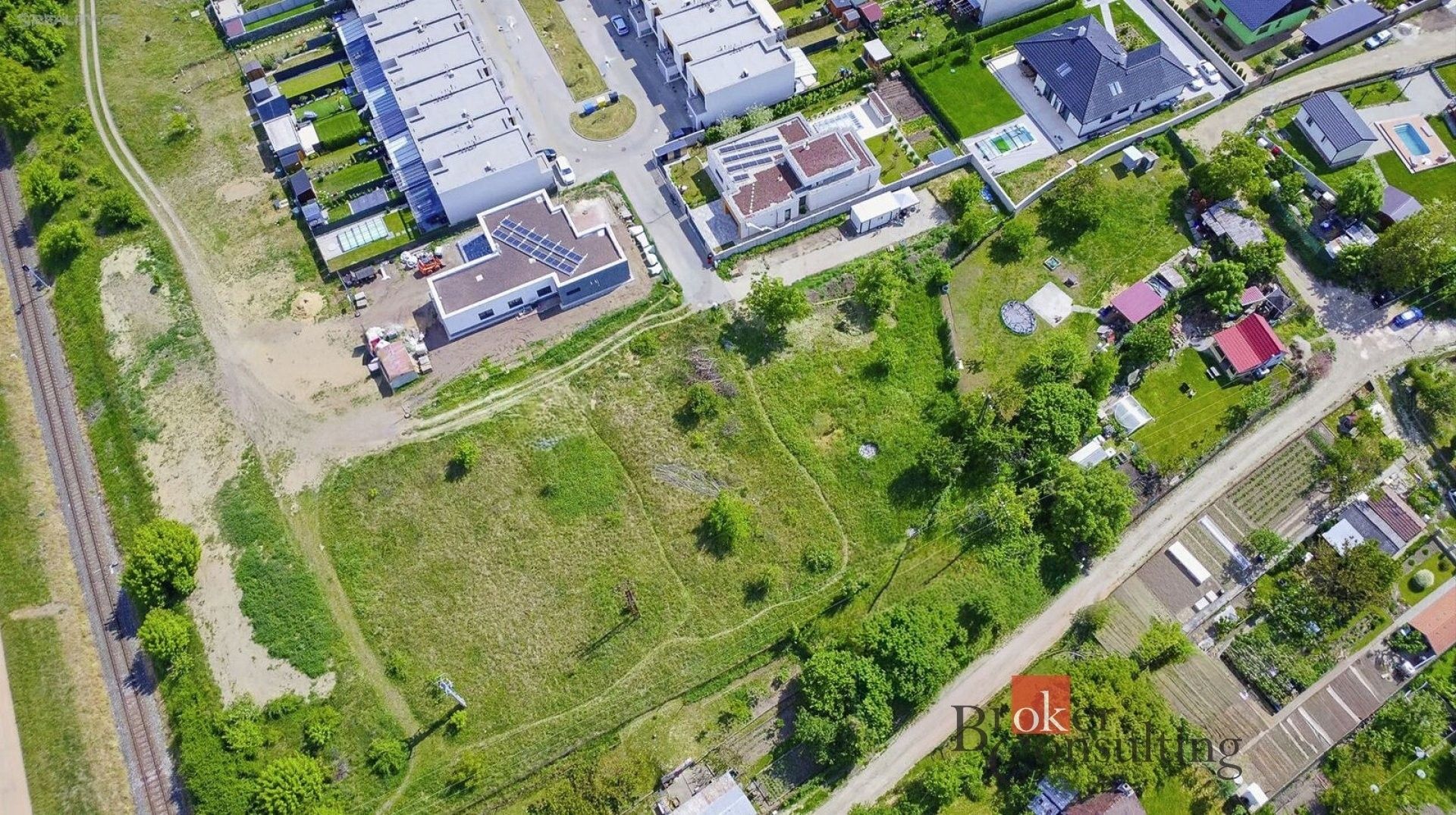 Pozemek pro bydlení · 2 015 m² · Hodonín - 3