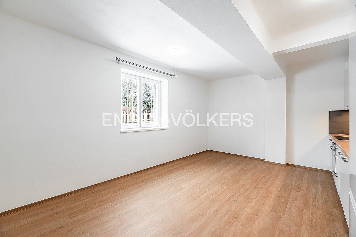 2+kk, Praha - Vinohrady, okres Praha 10, Hlavní město Praha, 49 m² - 2