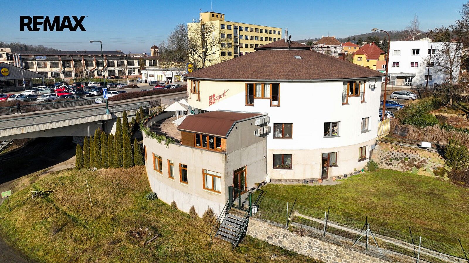 Obchodní prostory · 200 m² · Týnec nad Sázavou, okres Benešov, Středočeský kraj - 3