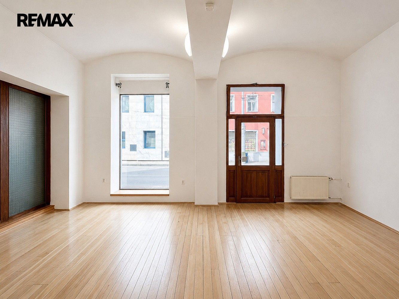 Pronájem obchodní prostory - Plzeň - Jižní Předměstí, okres Plzeň-město, Plzeňský kraj, 40 m² - 5