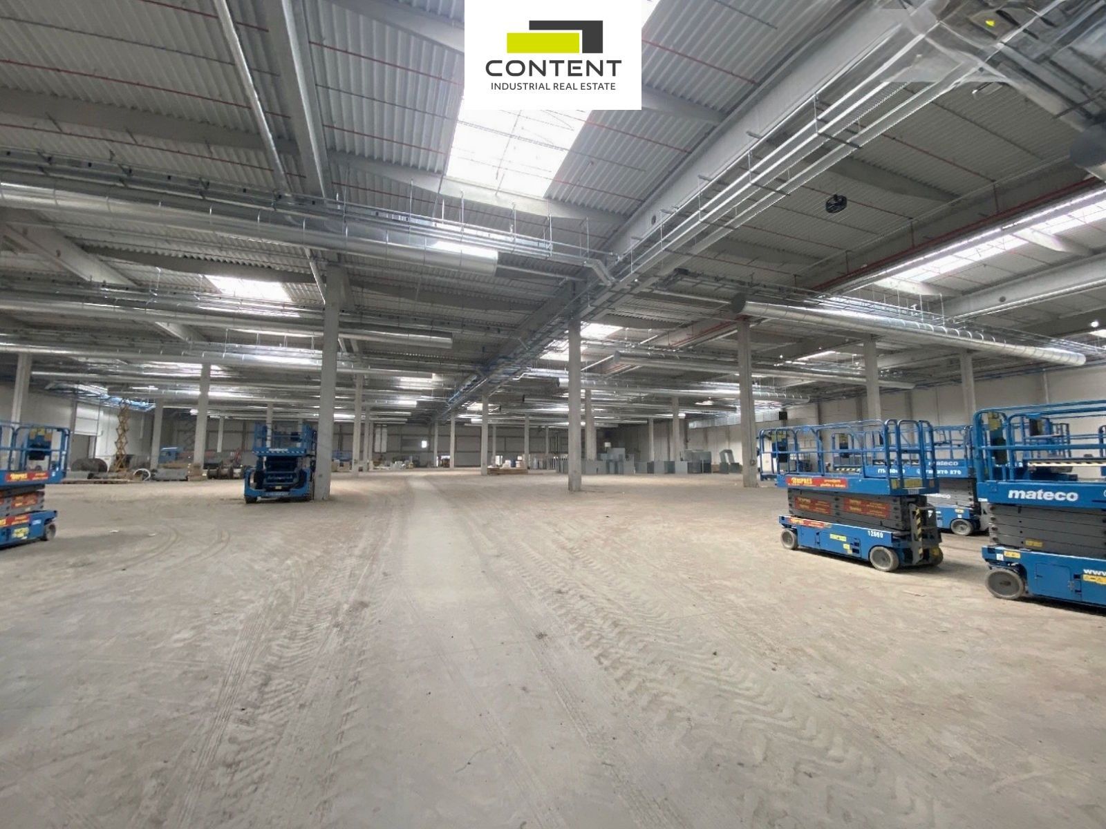 Sklady, Holubice, 3 078 m² - 2