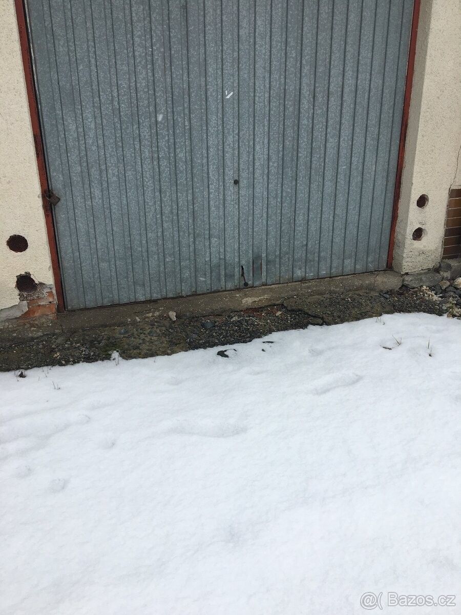 Garáže, Milevsko, 399 01