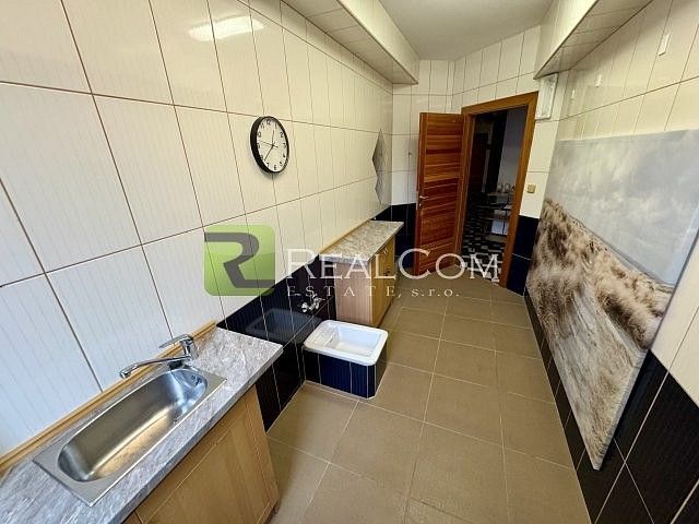 Výrobní prostory · 8 m² · Praha - Újezd nad Lesy, okres Praha 21, Hlavní město Praha - 3
