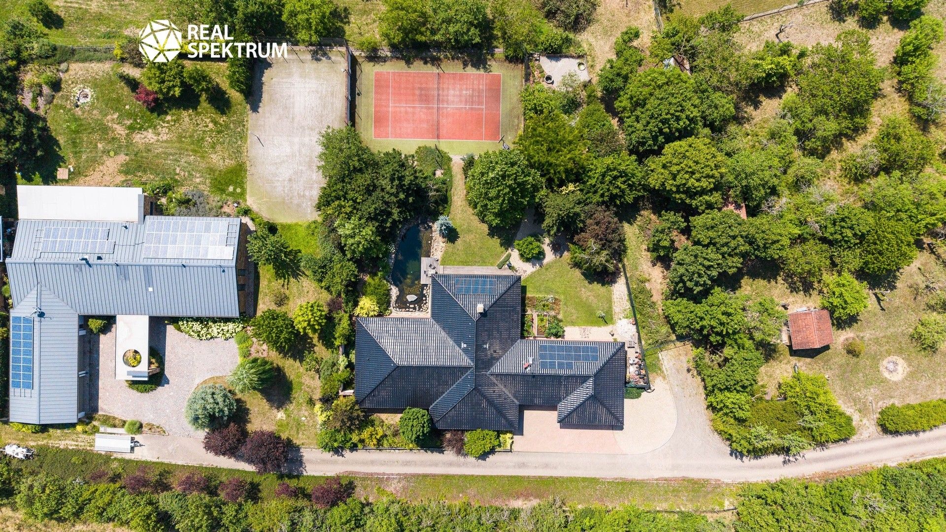 Rodinné domy, Obřany, Brno, 245 m² - 1