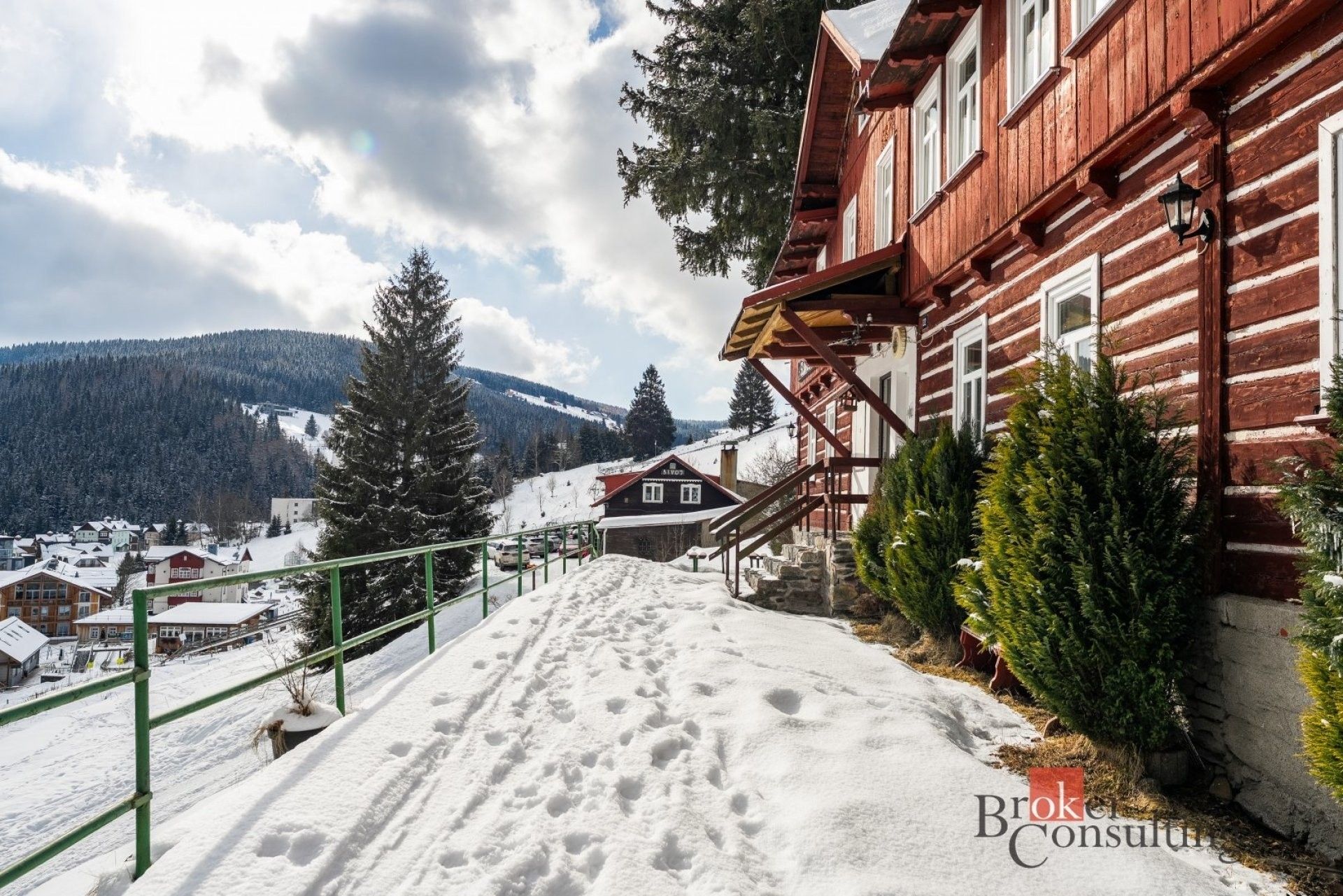 Chalupy, Pec pod Sněžkou, 530 m² - 2