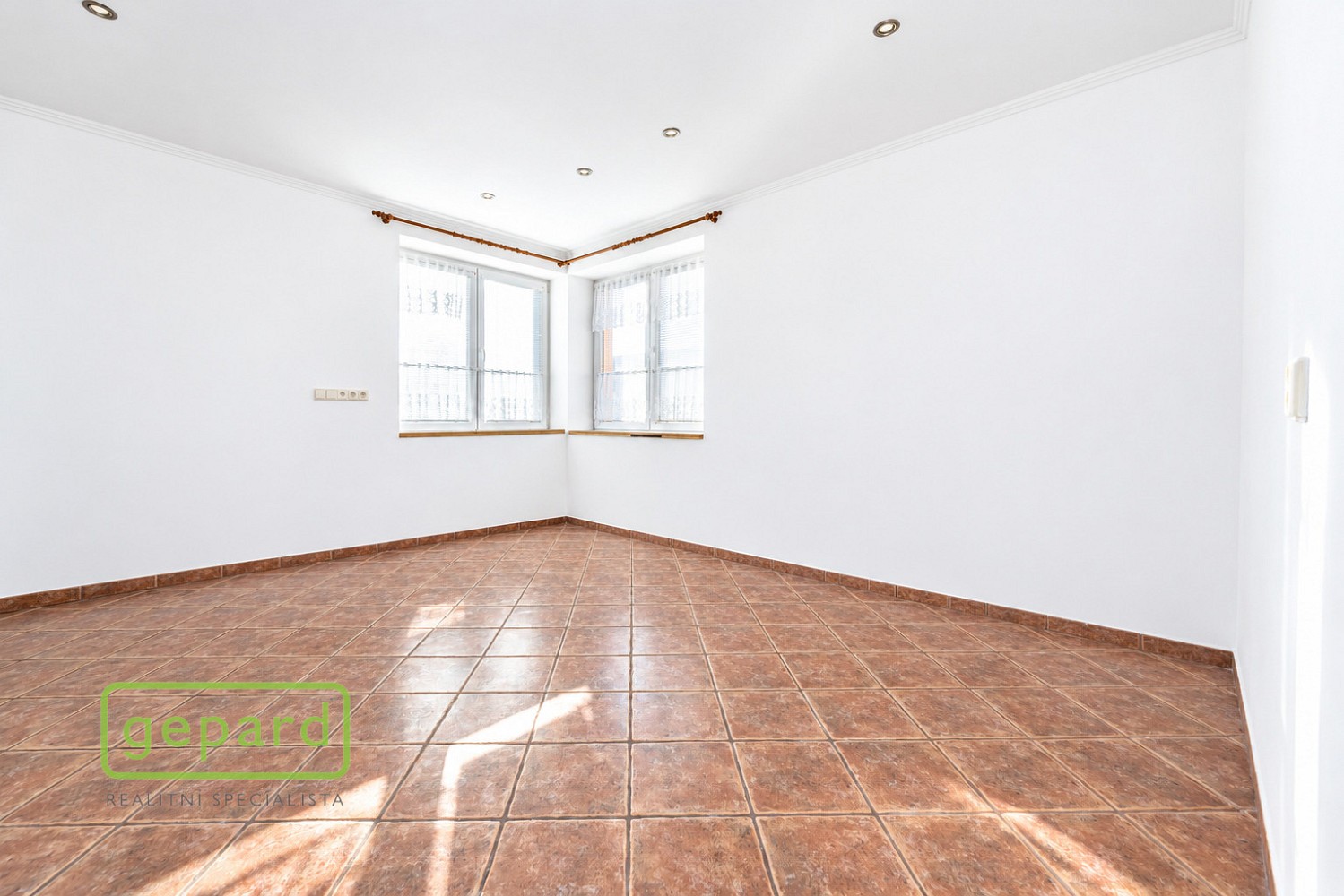 Rodinný dům · 180 m² · Alešova, Slaný, okres Kladno - 3