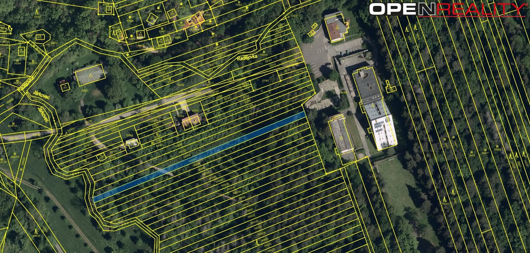 Les · 959 m² · Kněždub - 3