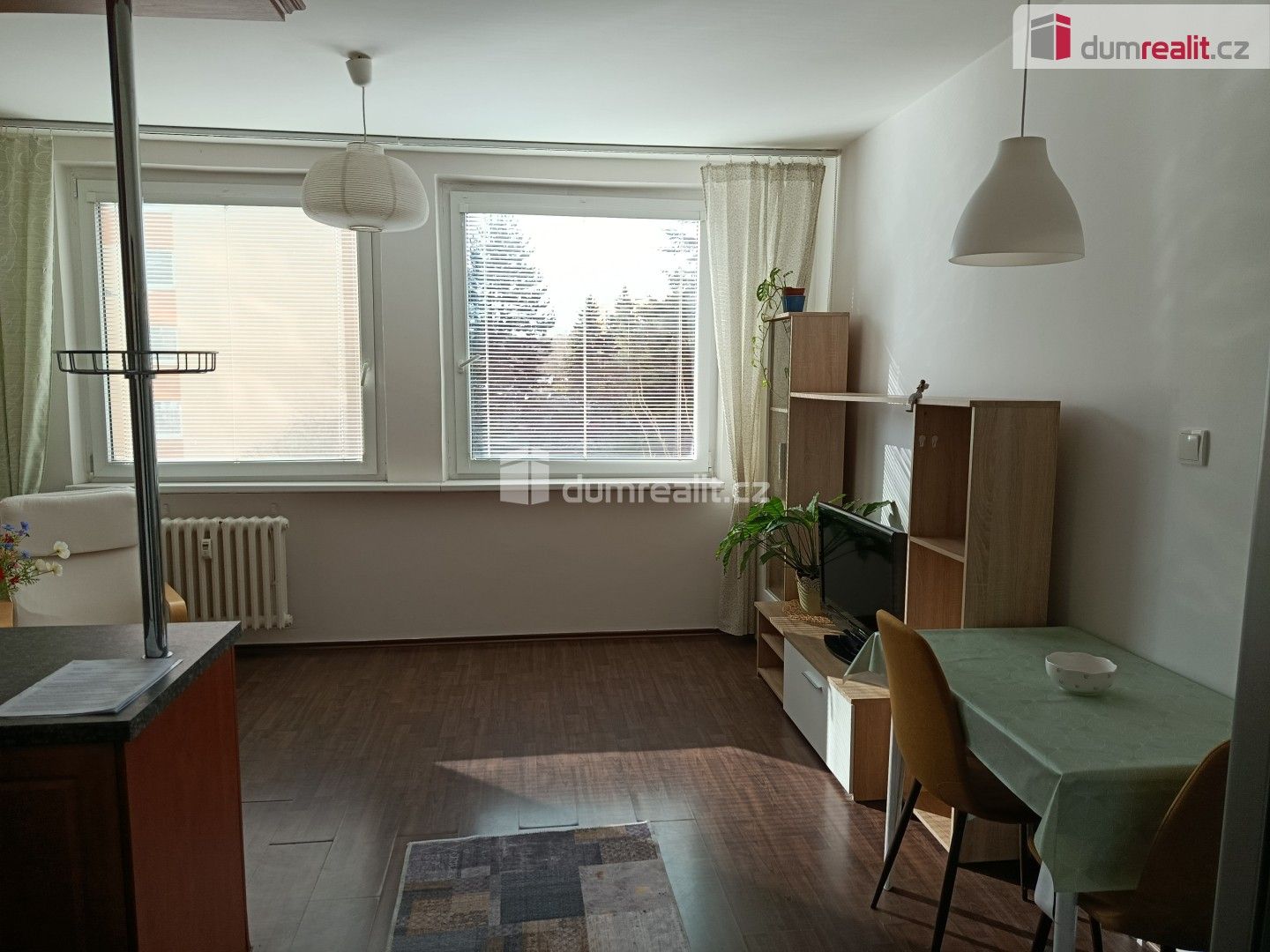 Pronájem byt 2+kk - Urbánkova, Praha, 43 m²