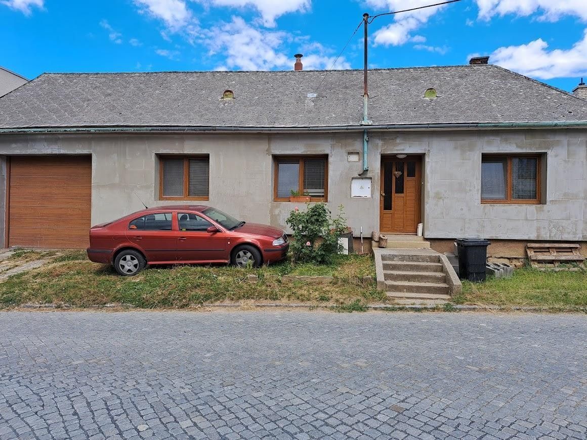 Prodej rodinný dům - Ořechov, Uherské Hradiště, 308 m²