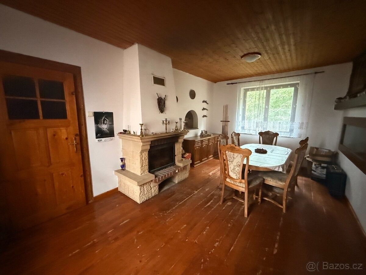 Pronájem rodinný dům - Hořesedly, 270 04