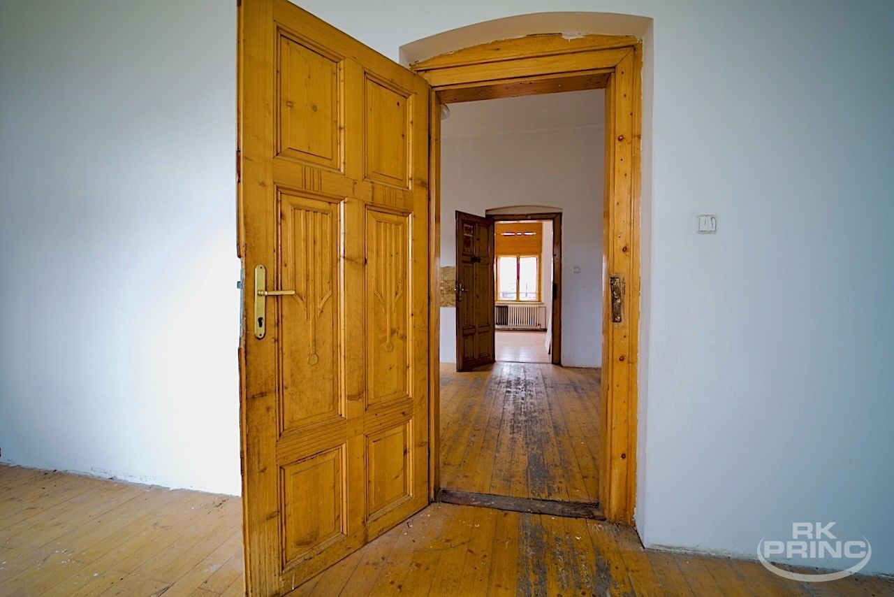 Prodej rodinný dům - Hlavní, Hrobce, 657 m² - 5