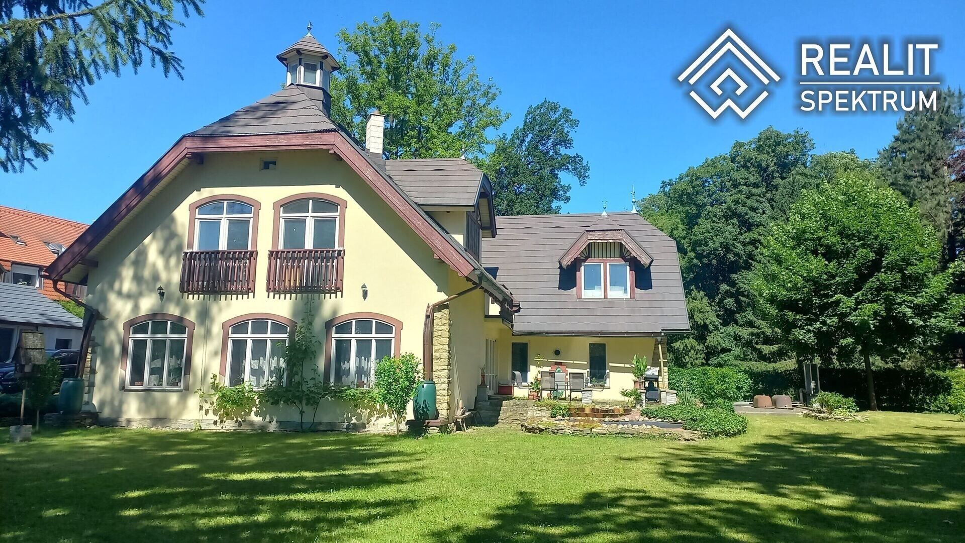Rodinné domy, Albertova, Žamberk, 460 m² - 1