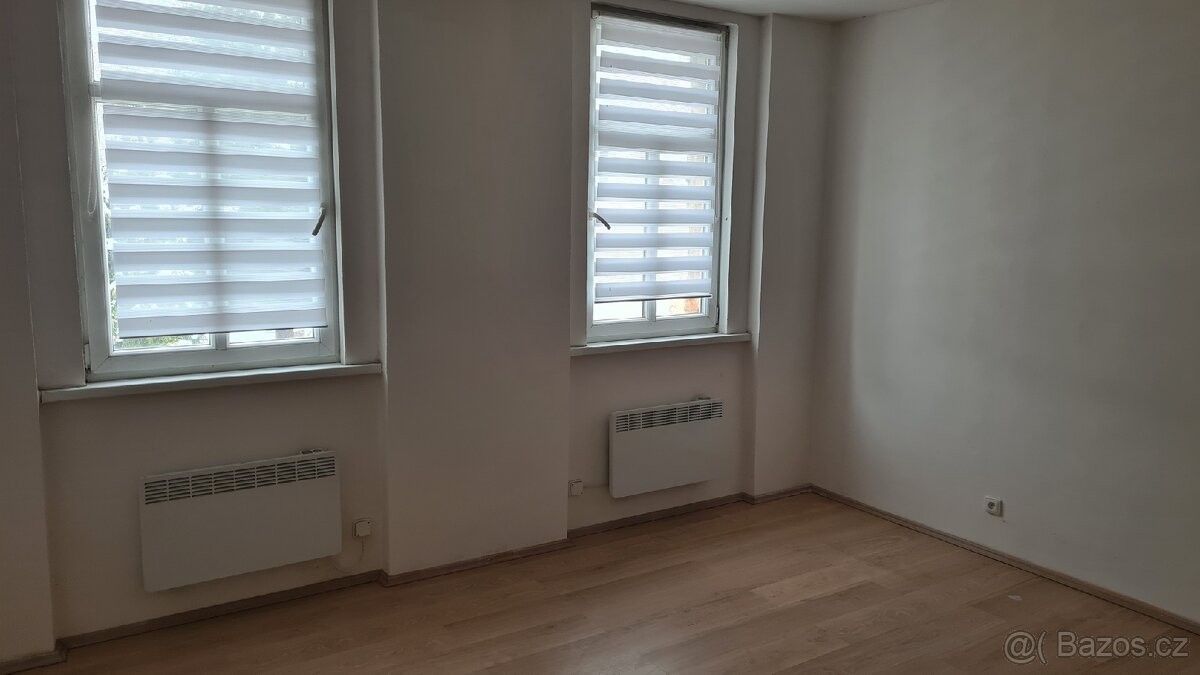 Pronájem byt - Osek u Duchcova, 417 05