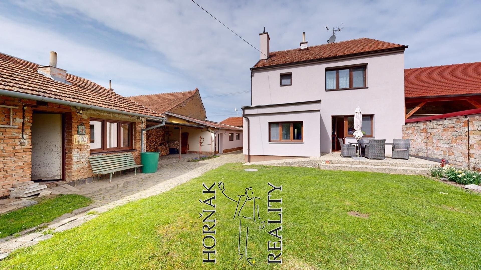 Prodej rodinný dům - Masarykova, Brankovice, 302 m²