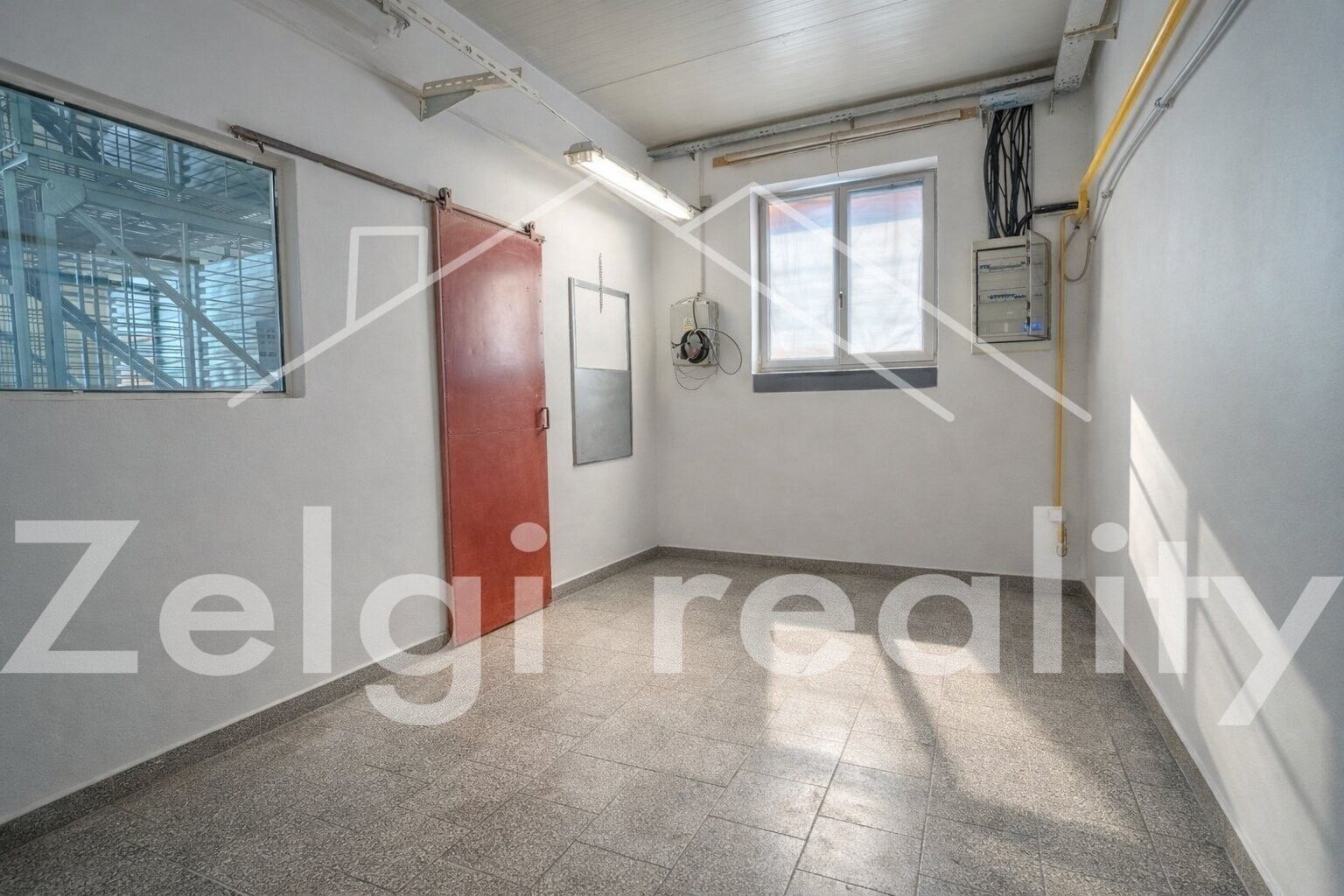 Sklad · 298 m² · Na Hradbách 1423, Hustopeče - 3