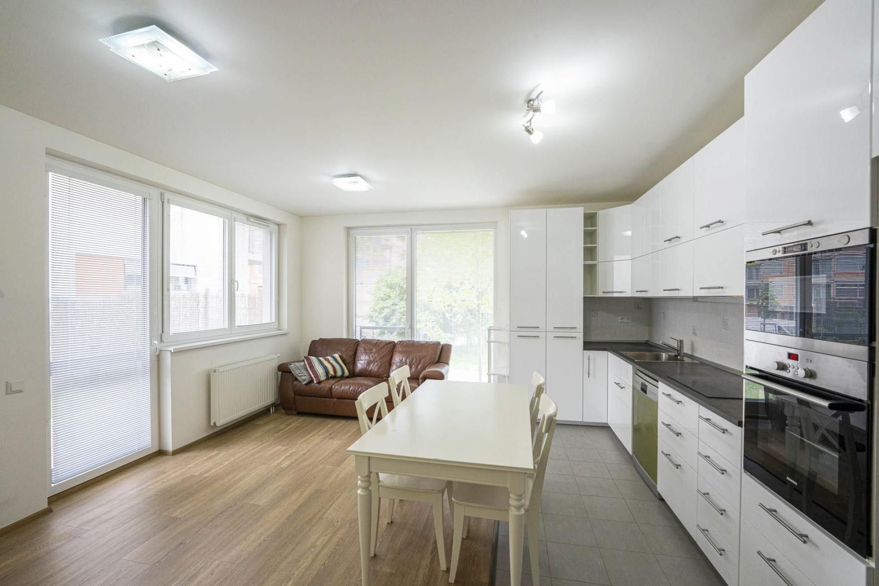 Byt 3+kk · 69 m² · Olgy Havlové, Praha - 3