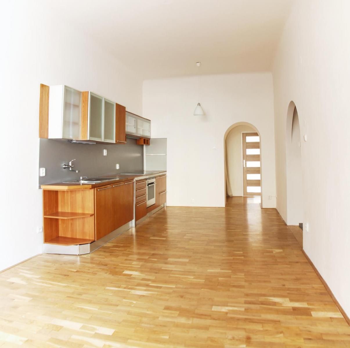 Byt 2+1 · 64 m² · 28. pluku, Praha - 3