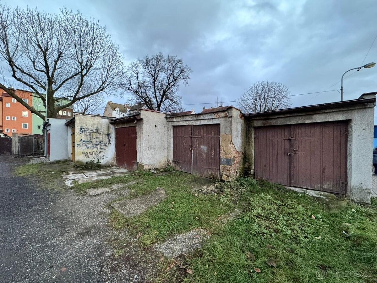 Garáže, Duchcov, 419 01