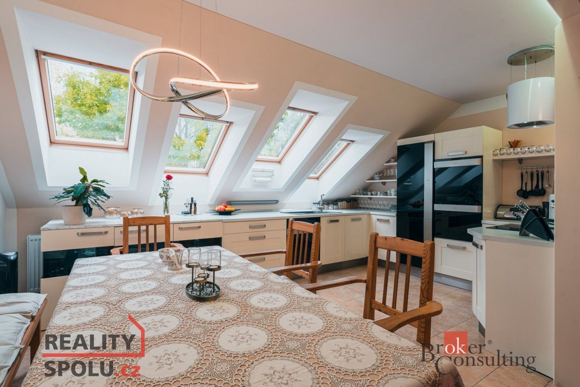 Prodej rodinný dům - Chodská Lhota, 460 m²