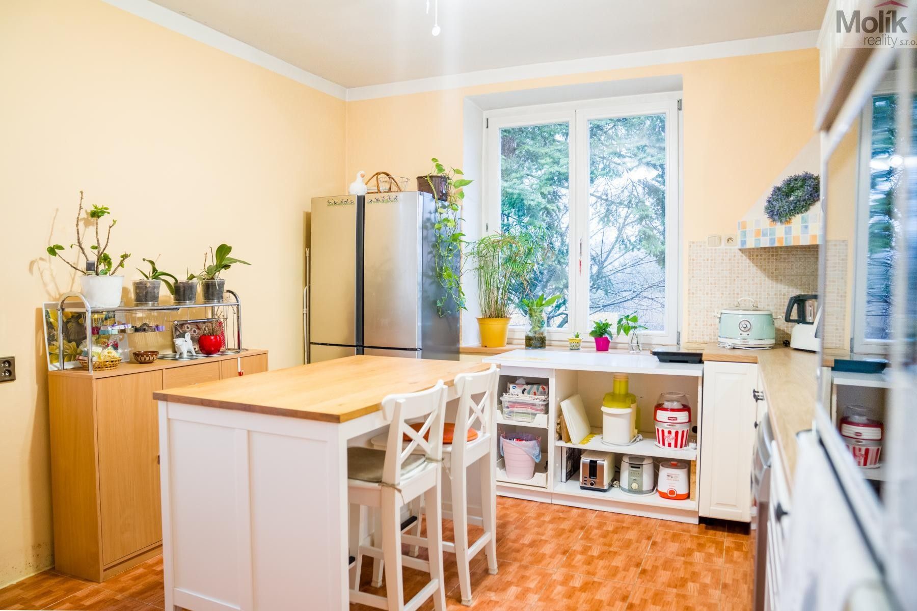 Prodej dům - Ležáky, Dubí, 291 m²