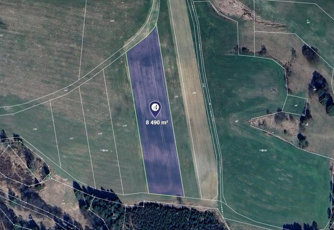 Zemědělský pozemek, 8 490 m²