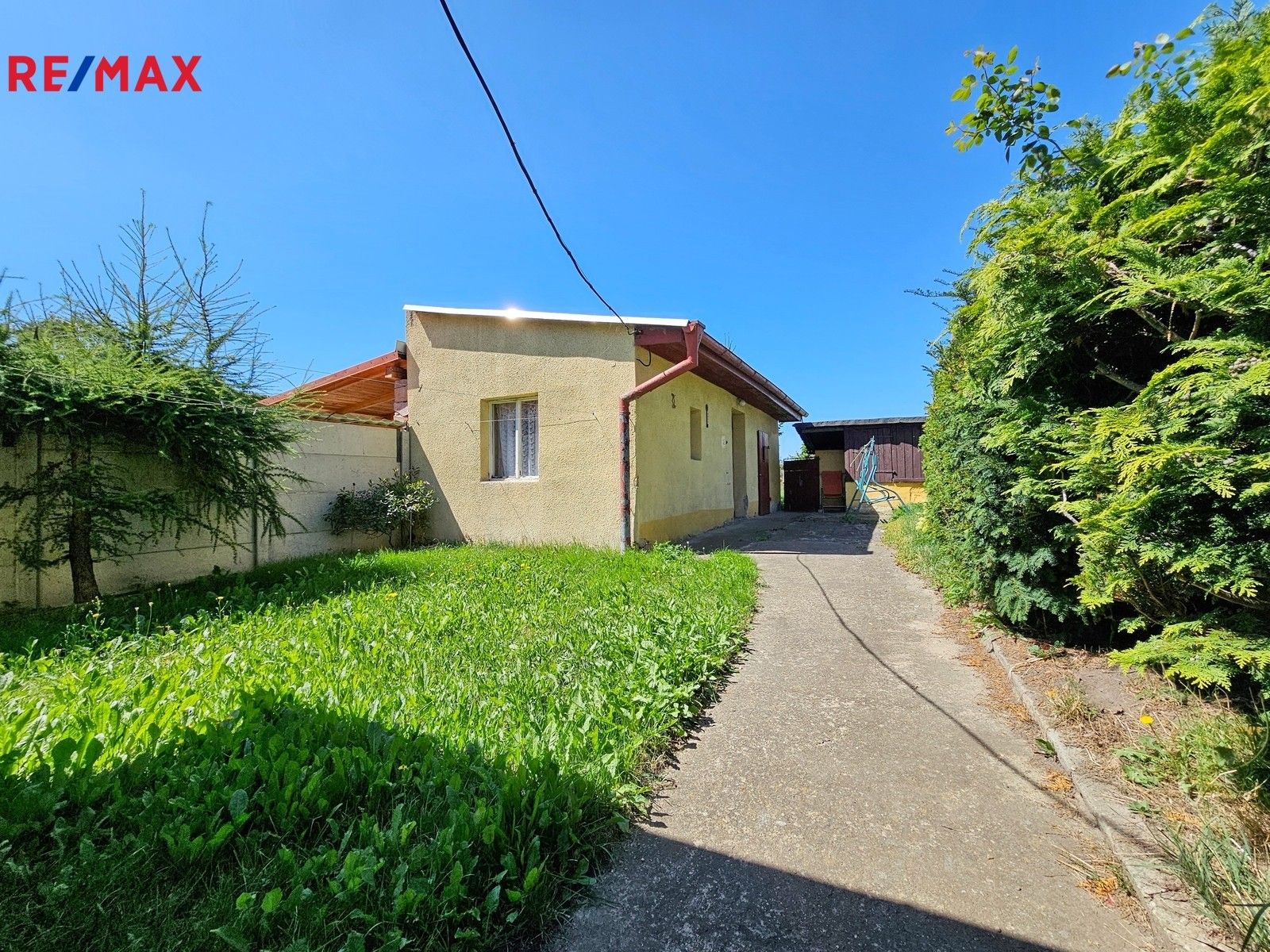 Prodej rodinný dům - SNP, Droužkovice, 80 m²