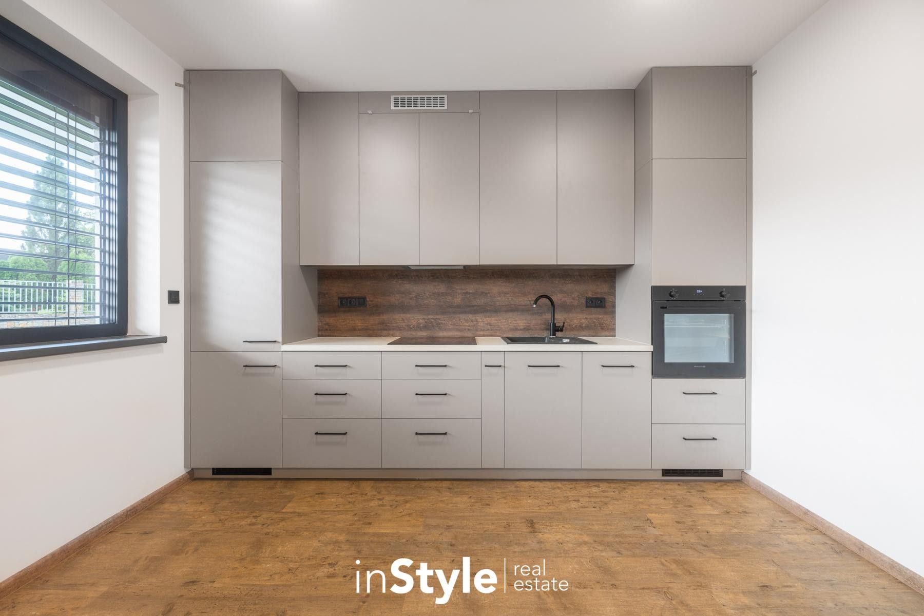 Pronájem byt 1+kk - U Řeky, Uherské Hradiště, 32 m² - 2