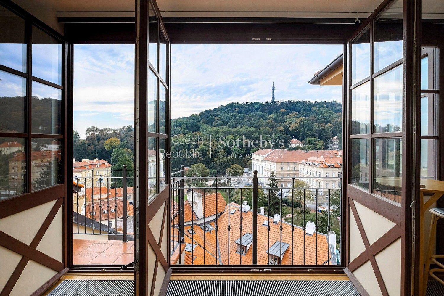 6+kk a více, Úvoz, Praha 1 - Malá Strana, 231 m² - 2