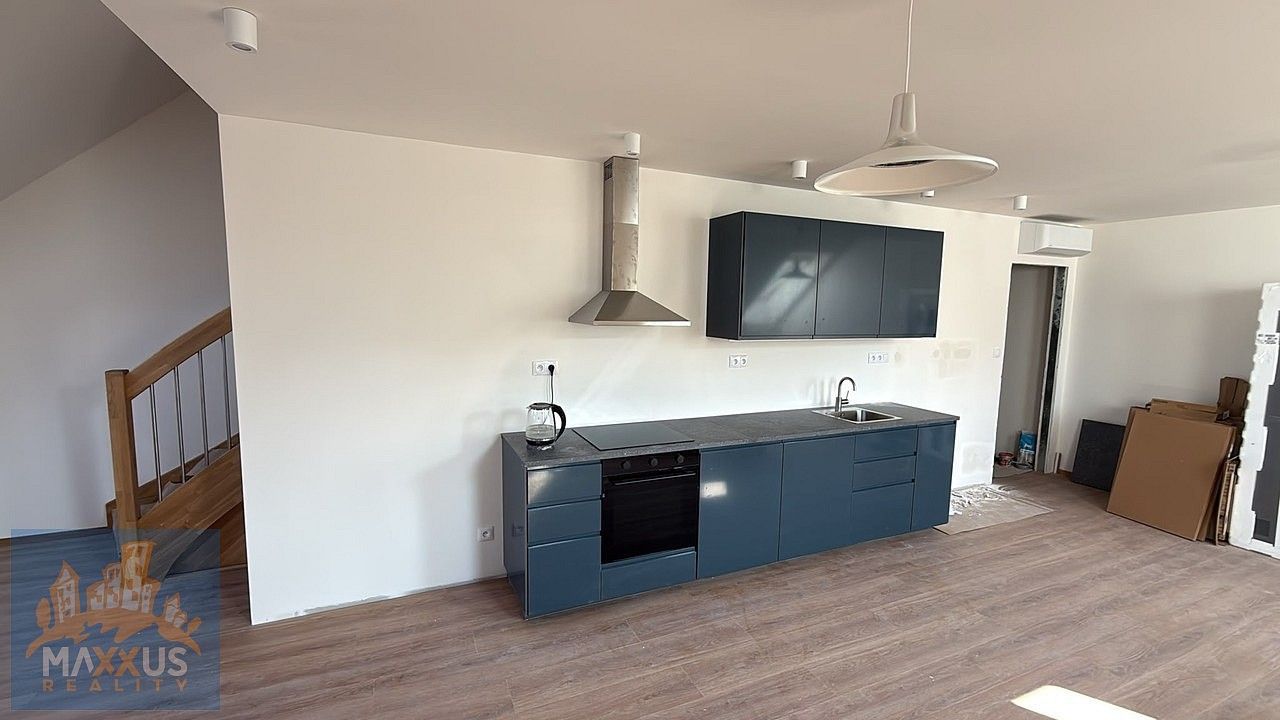 2+kk, Praha - Vinohrady, okres Praha 2, Hlavní město Praha, 100 m² - 2